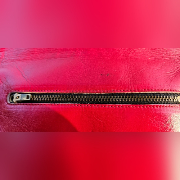 Vintage Small Leather Red Bag Kiss Lock Clasp - Picture 6 of 13